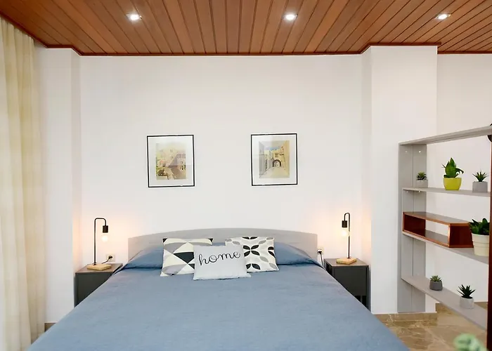 Martha's Lägenhet Rhodes City