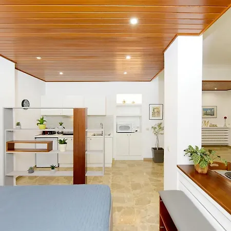 Apartament Martha's Rhodes City